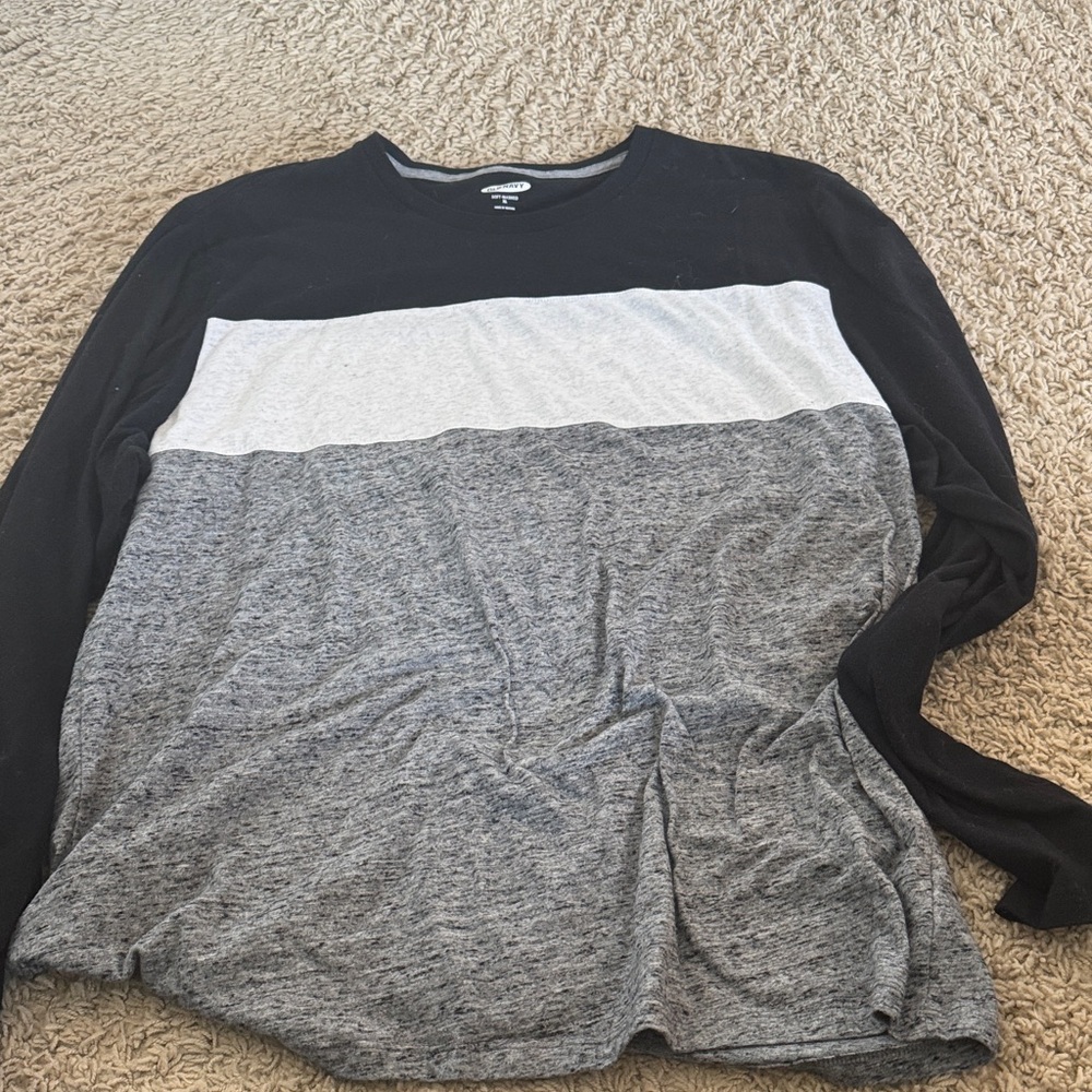 Old Navy Soft-Washed Navy and Gray Tee